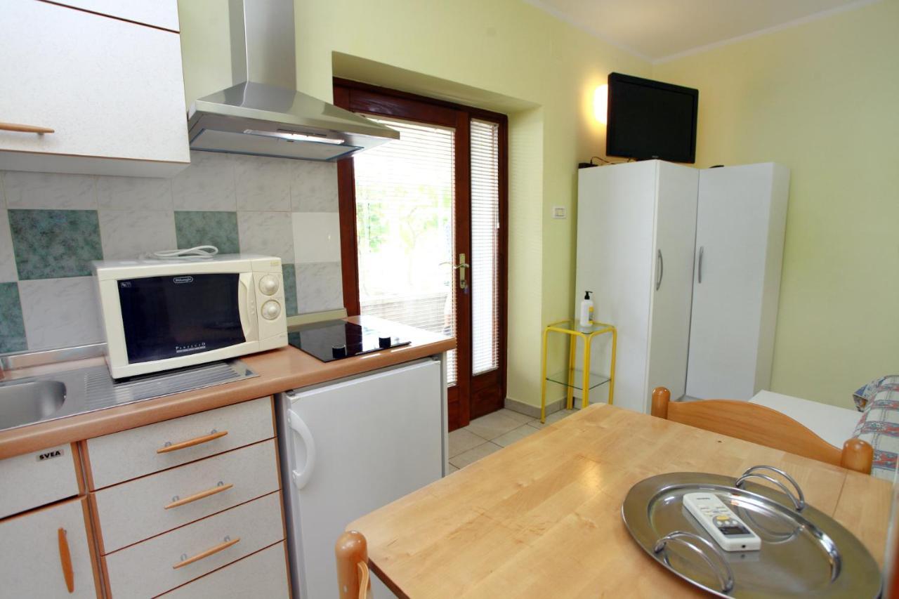 Dino Studio And Room Apartments Portorož Exteriér fotografie